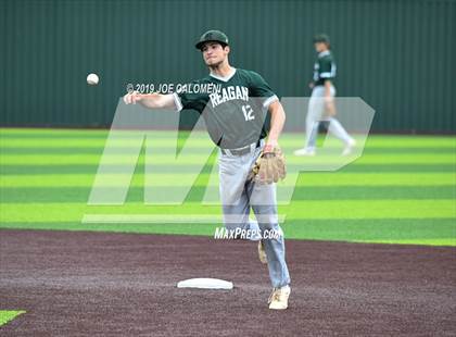 Thumbnail 3 in Reagan [Ronald] vs Hays (UIL Class 6A Bi District) photogallery.
