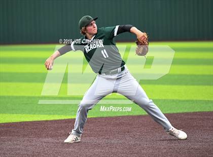 Thumbnail 2 in Reagan [Ronald] vs Hays (UIL Class 6A Bi District) photogallery.