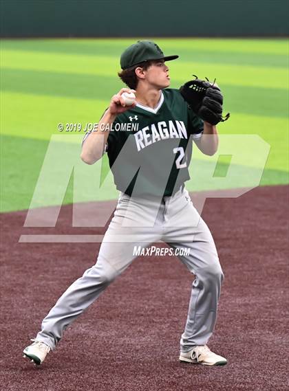 Thumbnail 1 in Reagan [Ronald] vs Hays (UIL Class 6A Bi District) photogallery.