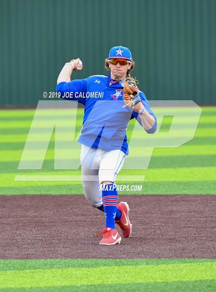 Thumbnail 2 in Reagan [Ronald] vs Hays (UIL Class 6A Bi District) photogallery.