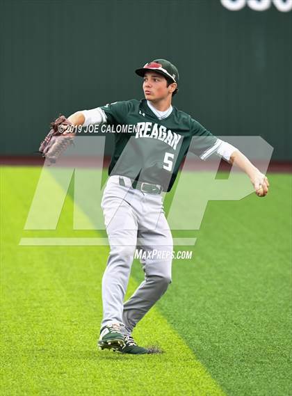 Thumbnail 1 in Reagan [Ronald] vs Hays (UIL Class 6A Bi District) photogallery.