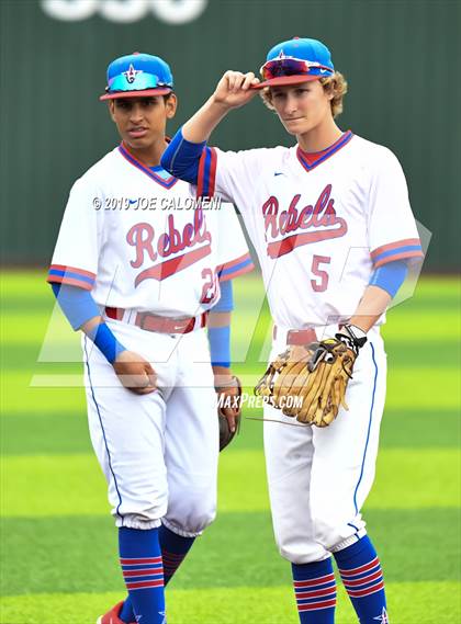 Thumbnail 3 in Reagan [Ronald] vs Hays (UIL Class 6A Bi District) photogallery.