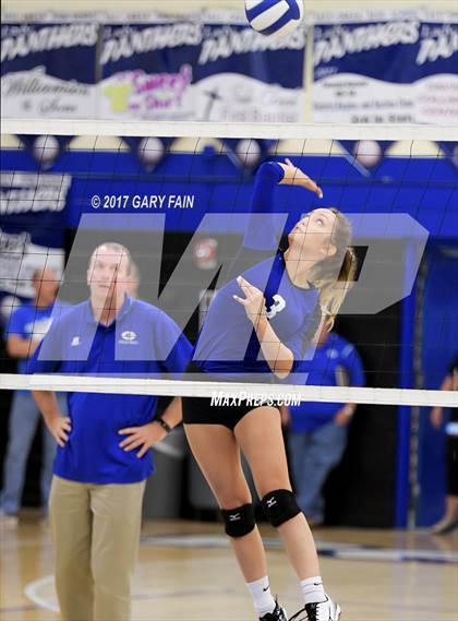Thumbnail 2 in Gordonsville @ Sale Creek photogallery.