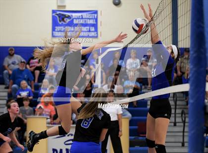 Thumbnail 2 in Gordonsville @ Sale Creek photogallery.
