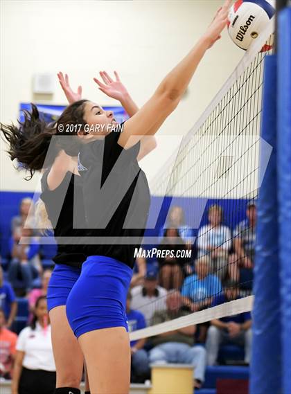 Thumbnail 2 in Gordonsville @ Sale Creek photogallery.