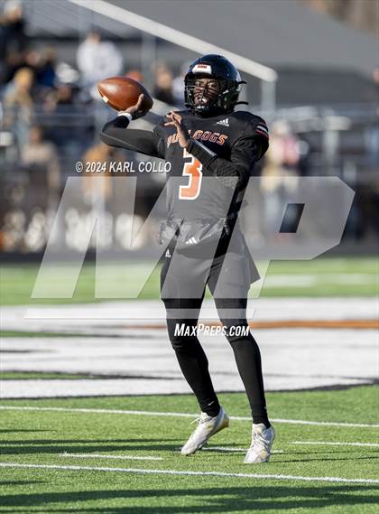 Thumbnail 2 in Huntington @ Martinsburg (WVSSAC 4A Semifinal) photogallery.