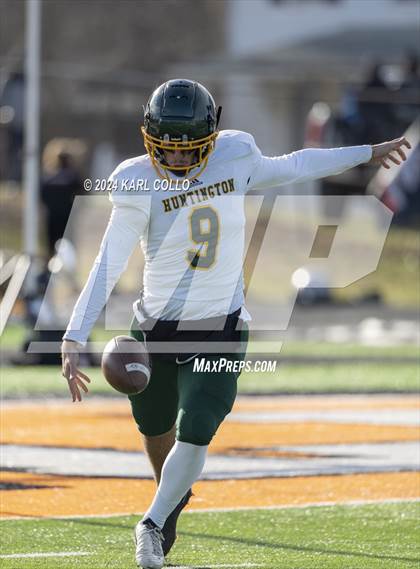Thumbnail 1 in Huntington @ Martinsburg (WVSSAC 4A Semifinal) photogallery.