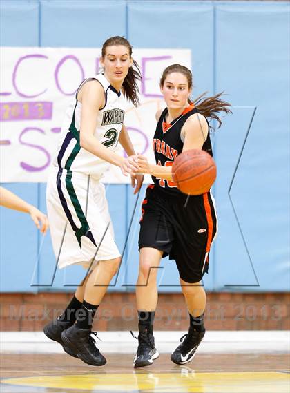 Thumbnail 1 in UWBCA All-Stars 4A vs 3A  photogallery.
