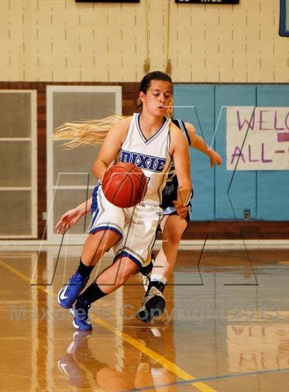 Thumbnail 3 in UWBCA All-Stars 4A vs 3A  photogallery.