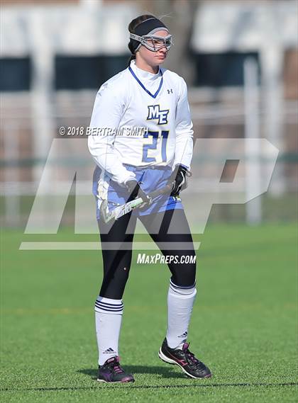Thumbnail 1 in Mamaroneck vs. Maine-Endwell (NYSPHSAA Class A Semifinal) photogallery.