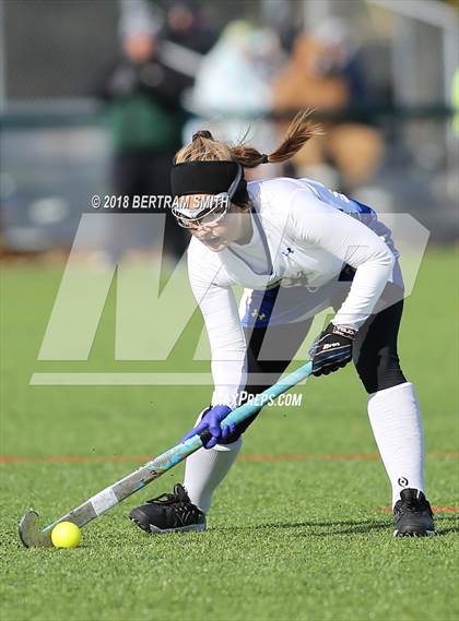 Thumbnail 3 in Mamaroneck vs. Maine-Endwell (NYSPHSAA Class A Semifinal) photogallery.