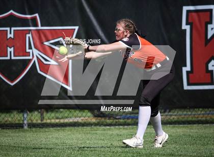 Thumbnail 2 in Centralia vs Waterloo (IHSA 3A Regional Semifinals) photogallery.