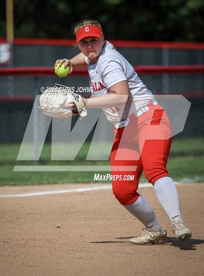 Thumbnail 1 in Centralia vs Waterloo (IHSA 3A Regional Semifinals) photogallery.