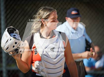 Thumbnail 2 in Centralia vs Waterloo (IHSA 3A Regional Semifinals) photogallery.