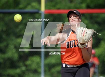 Thumbnail 1 in Centralia vs Waterloo (IHSA 3A Regional Semifinals) photogallery.