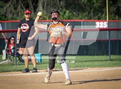 Thumbnail 2 in Centralia vs Waterloo (IHSA 3A Regional Semifinals) photogallery.