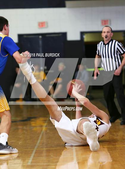 Thumbnail 3 in Johnsonburg vs. Elk County Catholic (District IX A Championship) photogallery.