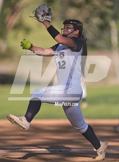 Thumbnail 2 in Orange Lutheran vs. Trabuco Hills (Laguna Hills Classic) photogallery.