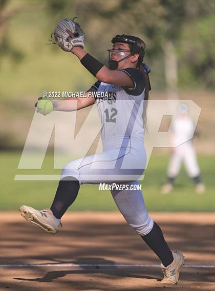 Thumbnail 3 in Orange Lutheran vs. Trabuco Hills (Laguna Hills Classic) photogallery.