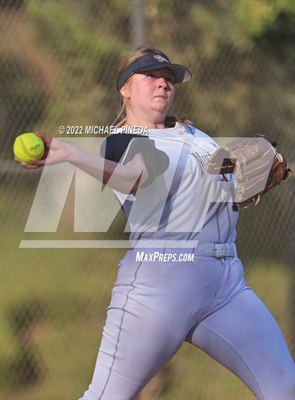 Thumbnail 3 in Orange Lutheran vs. Trabuco Hills (Laguna Hills Classic) photogallery.