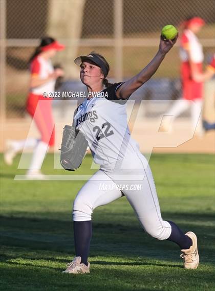 Thumbnail 3 in Orange Lutheran vs. Trabuco Hills (Laguna Hills Classic) photogallery.