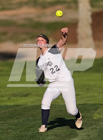 Thumbnail 3 in Orange Lutheran vs. Trabuco Hills (Laguna Hills Classic) photogallery.