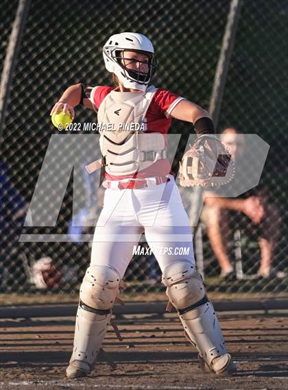 Thumbnail 2 in Orange Lutheran vs. Trabuco Hills (Laguna Hills Classic) photogallery.