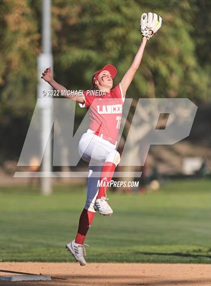 Thumbnail 2 in Orange Lutheran vs. Trabuco Hills (Laguna Hills Classic) photogallery.