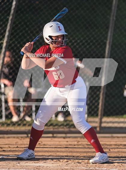 Thumbnail 2 in Orange Lutheran vs. Trabuco Hills (Laguna Hills Classic) photogallery.