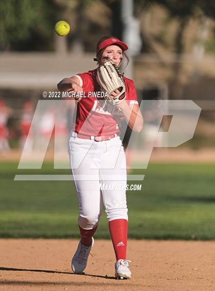 Thumbnail 2 in Orange Lutheran vs. Trabuco Hills (Laguna Hills Classic) photogallery.