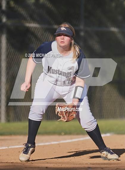 Thumbnail 3 in Orange Lutheran vs. Trabuco Hills (Laguna Hills Classic) photogallery.