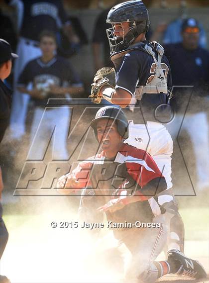 Thumbnail 1 in Hart vs. Saugus (D1 Semifinal) photogallery.