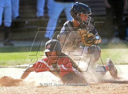 Thumbnail 1 in Hart vs. Saugus (D1 Semifinal) photogallery.