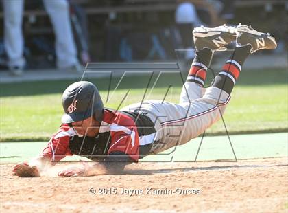 Thumbnail 2 in Hart vs. Saugus (D1 Semifinal) photogallery.