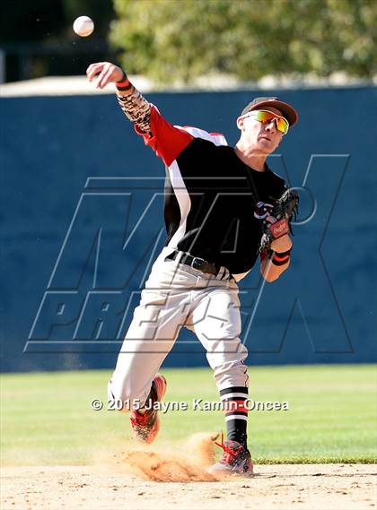 Thumbnail 2 in Hart vs. Saugus (D1 Semifinal) photogallery.