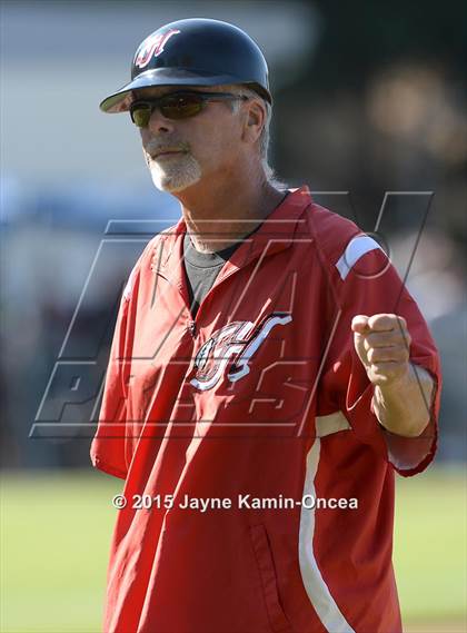 Thumbnail 3 in Hart vs. Saugus (D1 Semifinal) photogallery.