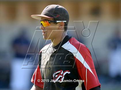 Thumbnail 1 in Hart vs. Saugus (D1 Semifinal) photogallery.