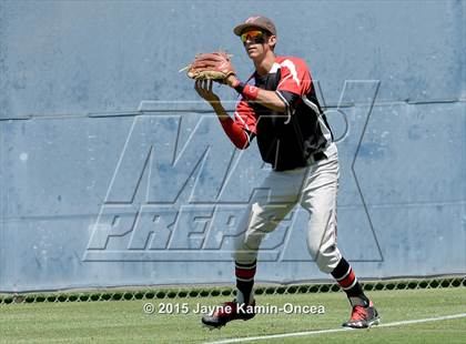 Thumbnail 1 in Hart vs. Saugus (D1 Semifinal) photogallery.