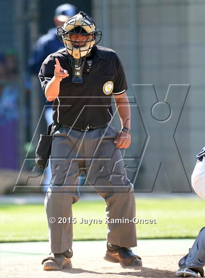 Thumbnail 2 in Hart vs. Saugus (D1 Semifinal) photogallery.