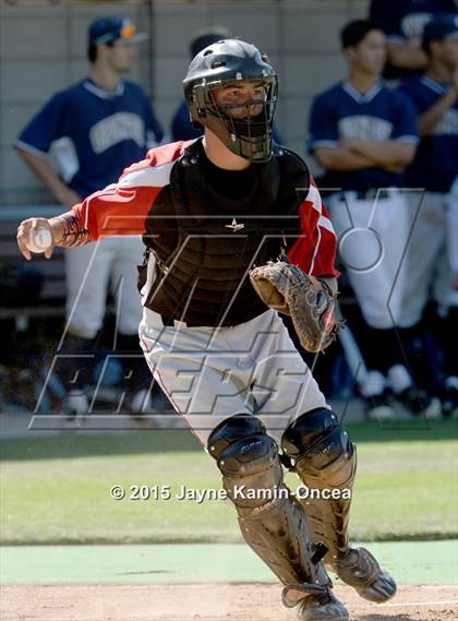 Thumbnail 1 in Hart vs. Saugus (D1 Semifinal) photogallery.