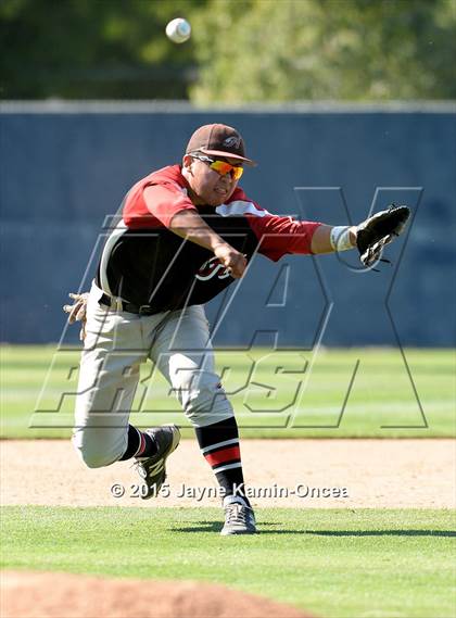 Thumbnail 2 in Hart vs. Saugus (D1 Semifinal) photogallery.