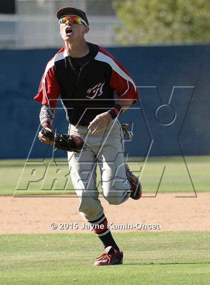Thumbnail 3 in Hart vs. Saugus (D1 Semifinal) photogallery.