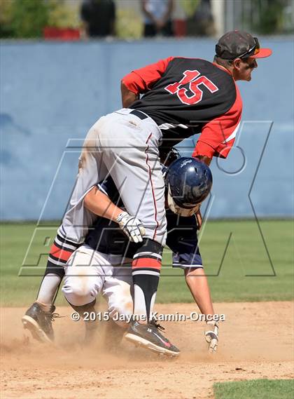 Thumbnail 3 in Hart vs. Saugus (D1 Semifinal) photogallery.