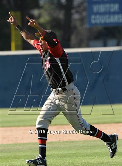 Thumbnail 2 in Hart vs. Saugus (D1 Semifinal) photogallery.