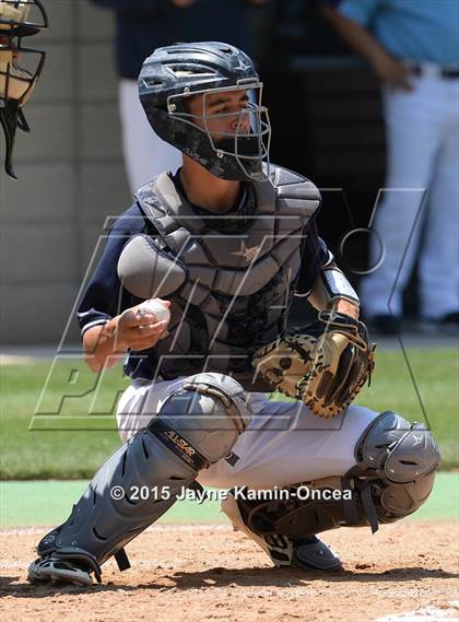 Thumbnail 3 in Hart vs. Saugus (D1 Semifinal) photogallery.