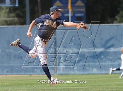 Thumbnail 3 in Hart vs. Saugus (D1 Semifinal) photogallery.