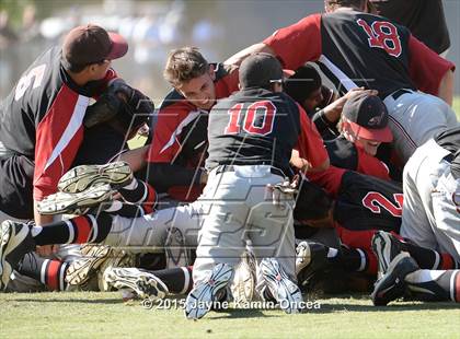 Thumbnail 1 in Hart vs. Saugus (D1 Semifinal) photogallery.