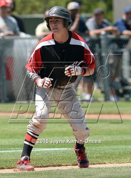 Thumbnail 3 in Hart vs. Saugus (D1 Semifinal) photogallery.