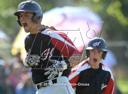 Thumbnail 3 in Hart vs. Saugus (D1 Semifinal) photogallery.
