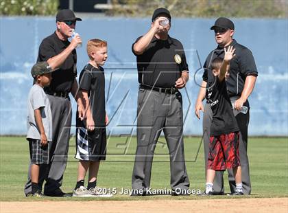 Thumbnail 3 in Hart vs. Saugus (D1 Semifinal) photogallery.